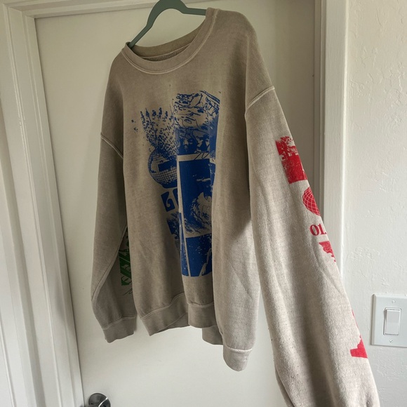 Urban outfitters sweater - Picture 3 of 5